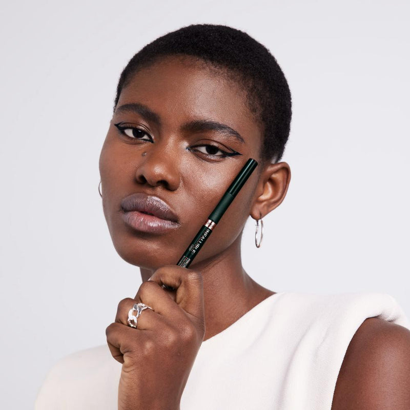 L'Oréal Paris Infallible Grip 27H Precision Felt Black